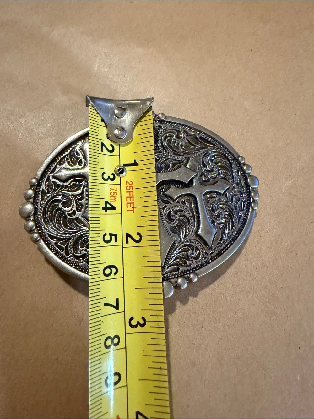 Haquil Gothic three-cross belt buckle